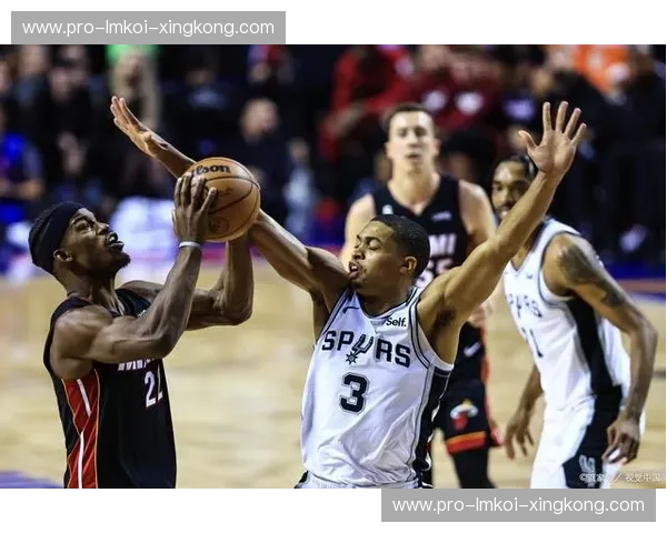 活塞vs马刺录像:尘封的经典,永恒的对决 活塞vs马刺录像:尘封的经典,永恒的对决